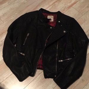 La hearts black leather jacket